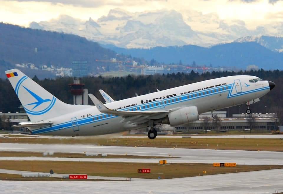 TAROM „zboară de pe Heathrow”- Londra. Compania a VÂNDUT sloturile către Qatar Airways