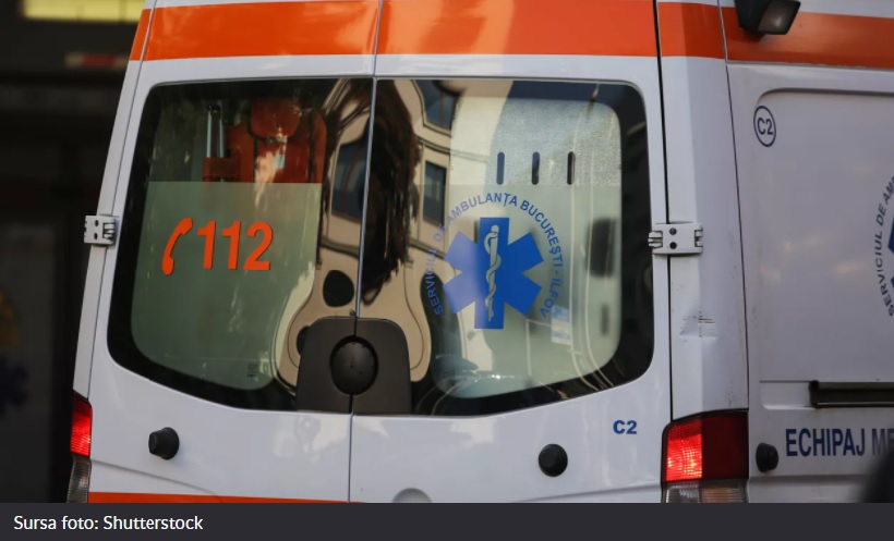 Băiețelul de doi ani, bătut cu bestialitate de mamă și de iubitul ei, a murit. Copilul avea corpul plin de lovituri
