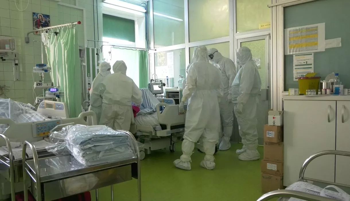 „Odihnește-te în pace, Iza!”. O tânără de 28 de ani a murit de Covid. Anunțul cutremurător al medicilor