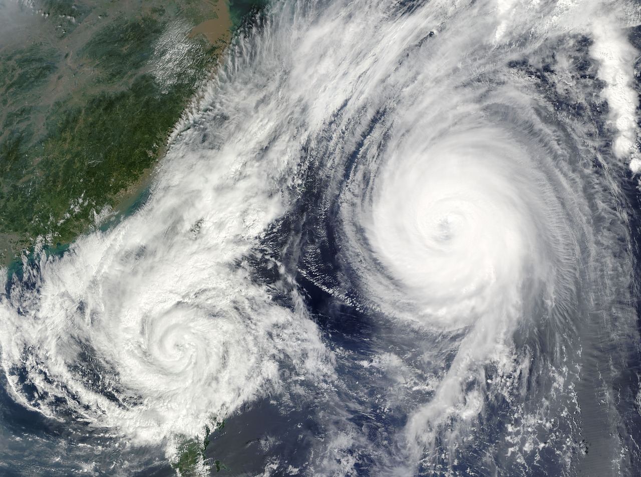 Avertizare meteo: Un ciclon din Marea Mediterană va lovi România, vineri