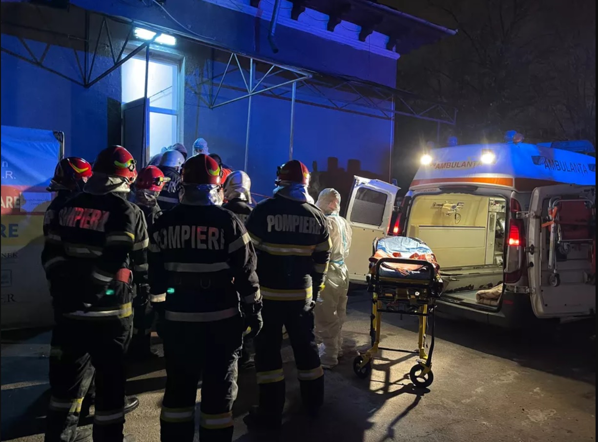 Ce nereguli găsise ISU la spitalul din Ploiești unde doi pacienți au murit. Personalul era nepregătit în cazul unui incendiu în saloanele bolnavilor de COVID