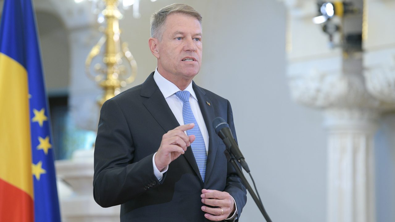 VIDEO | Iohannis, înainte de reuniunea CE: Vom discuta despre cum vom obţine un vaccin nou împotriva Omicron