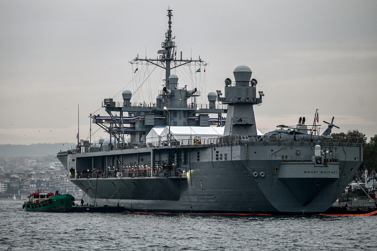 Două nave militare americane în Marea Neagră. Vladimir Putin, în timpul exercițiilor armatei ruse: ”Putem să le vedem prin cătarea sistemului de apărare”