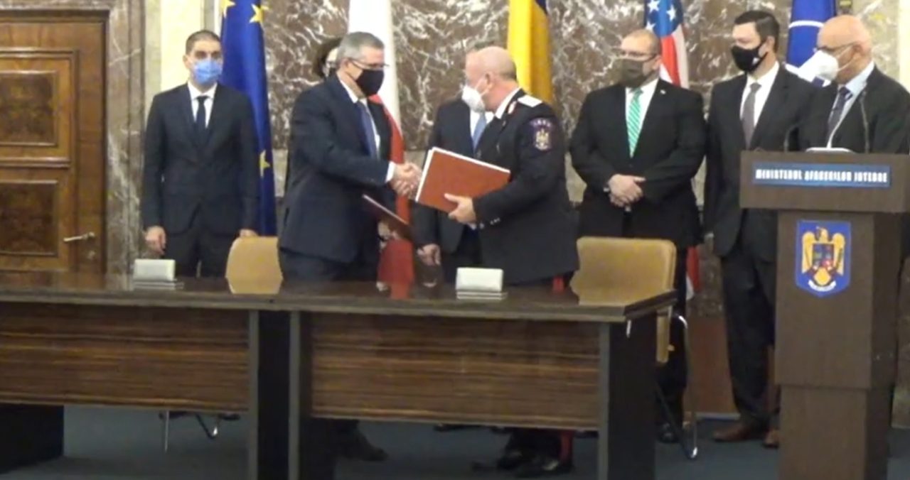 România cumpără 12 elicoptere medii-grele, în valoare de 270 de milioane de euro. Raed Arafat: „Pentru noi azi e o zi istorică”. În ce fel de misiuni vor fi folosite