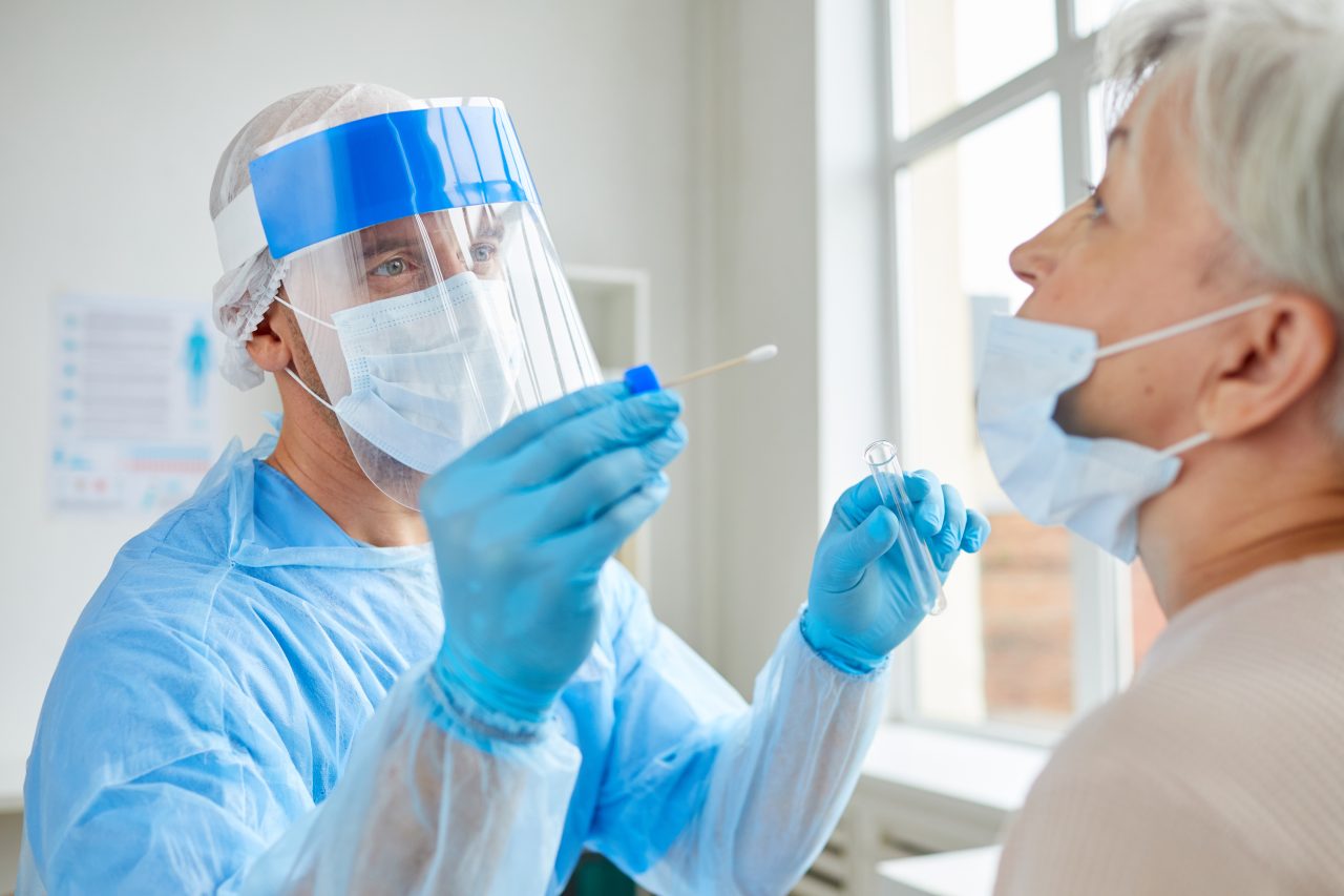STUDIU | Piața serviciilor medicale private este estimată la un nivel-record în România în 2021. A crescut atât numărul companiilor, cât și cifra de afaceri