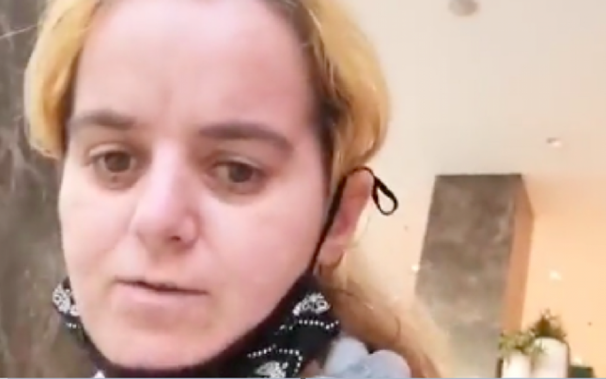 O tânără din Iași s-a lăudat pe Facebook că a intrat fără certificat verde într-un mall. Reacția reprezentanților centrului comercial (VIDEO)