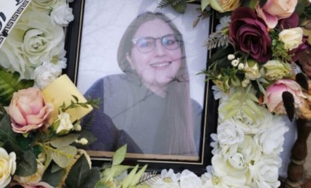 VIDEO | „Scumpetea lu’ bunica. Unde te duci?”. Strigăte de durere la înmormântarea Ioanei, studenta de la medicină ucisă la Iași