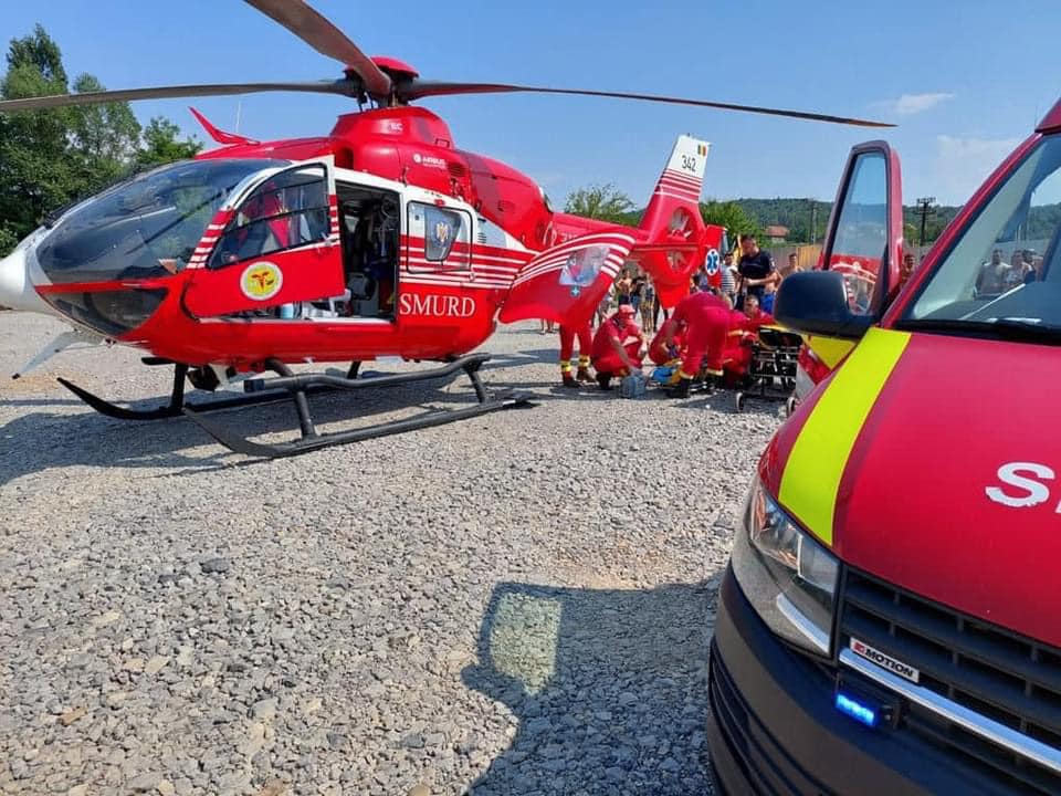 Un copil de șase ani din localitatea Sângeorz-Băi a murit după ce a fost lovit de o mașină