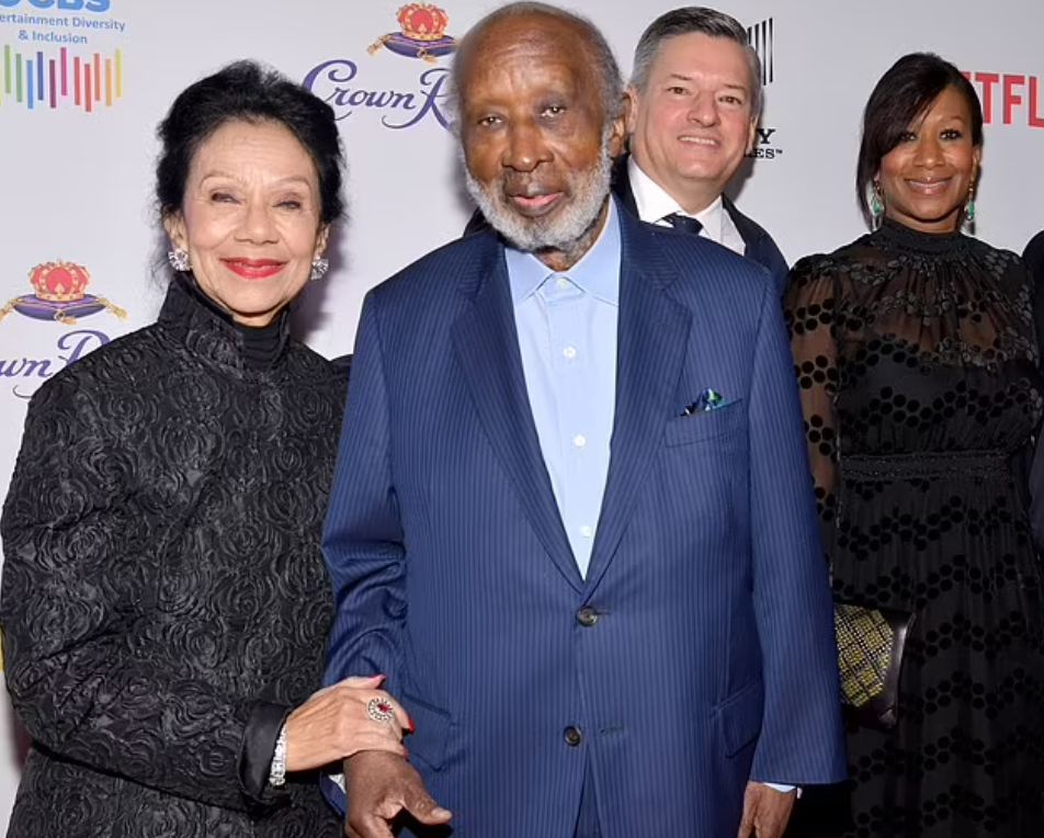 Soția legendarului director muzical Clarence Avant a fost împușcată mortal de hoți în timpul unei spargeri de locuință