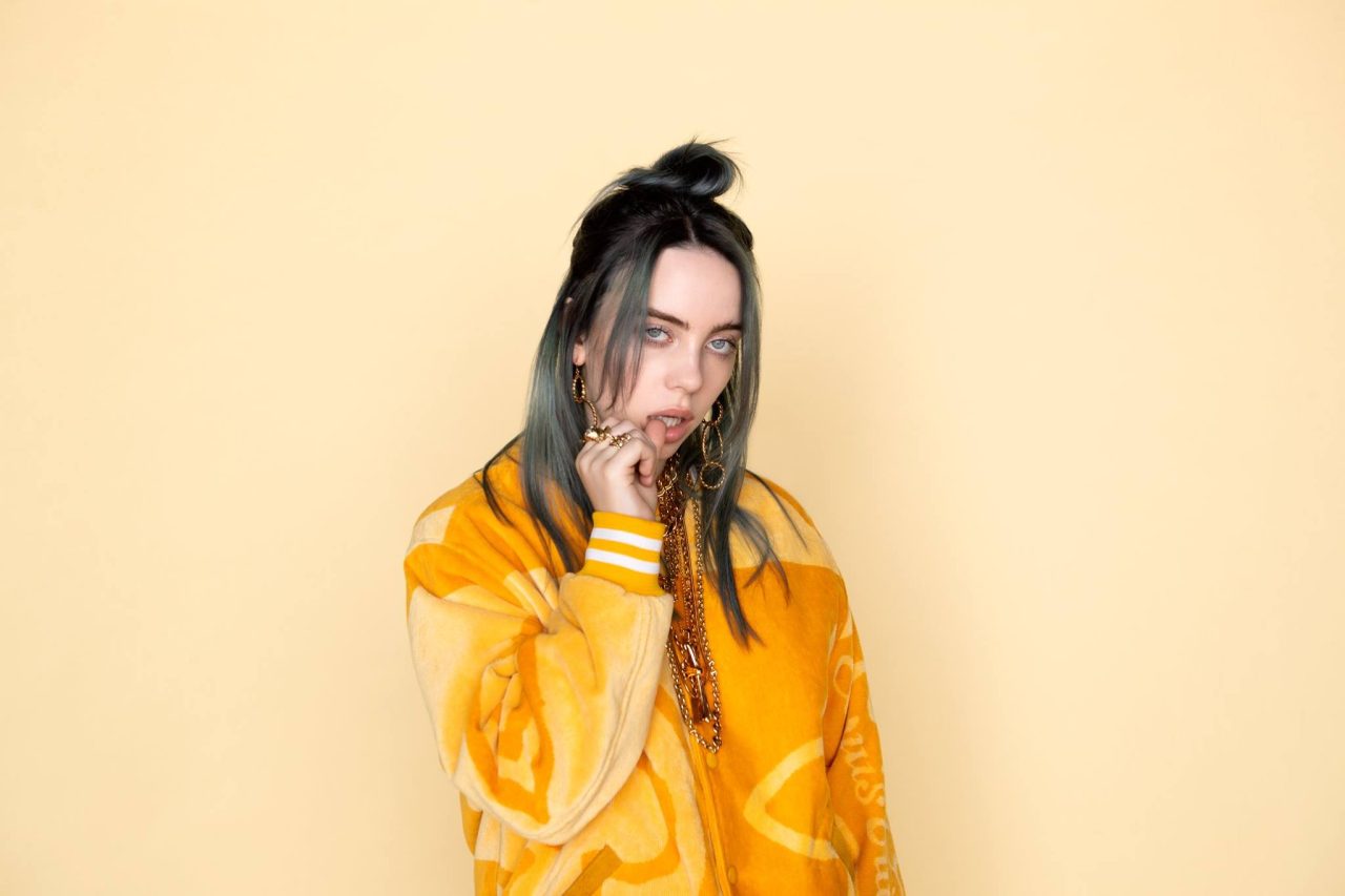 Billie Eilish spune că pornografia i-a „distrus creierul” după ce a început să se uite la filme pentru adulți pe când avea 11 ani