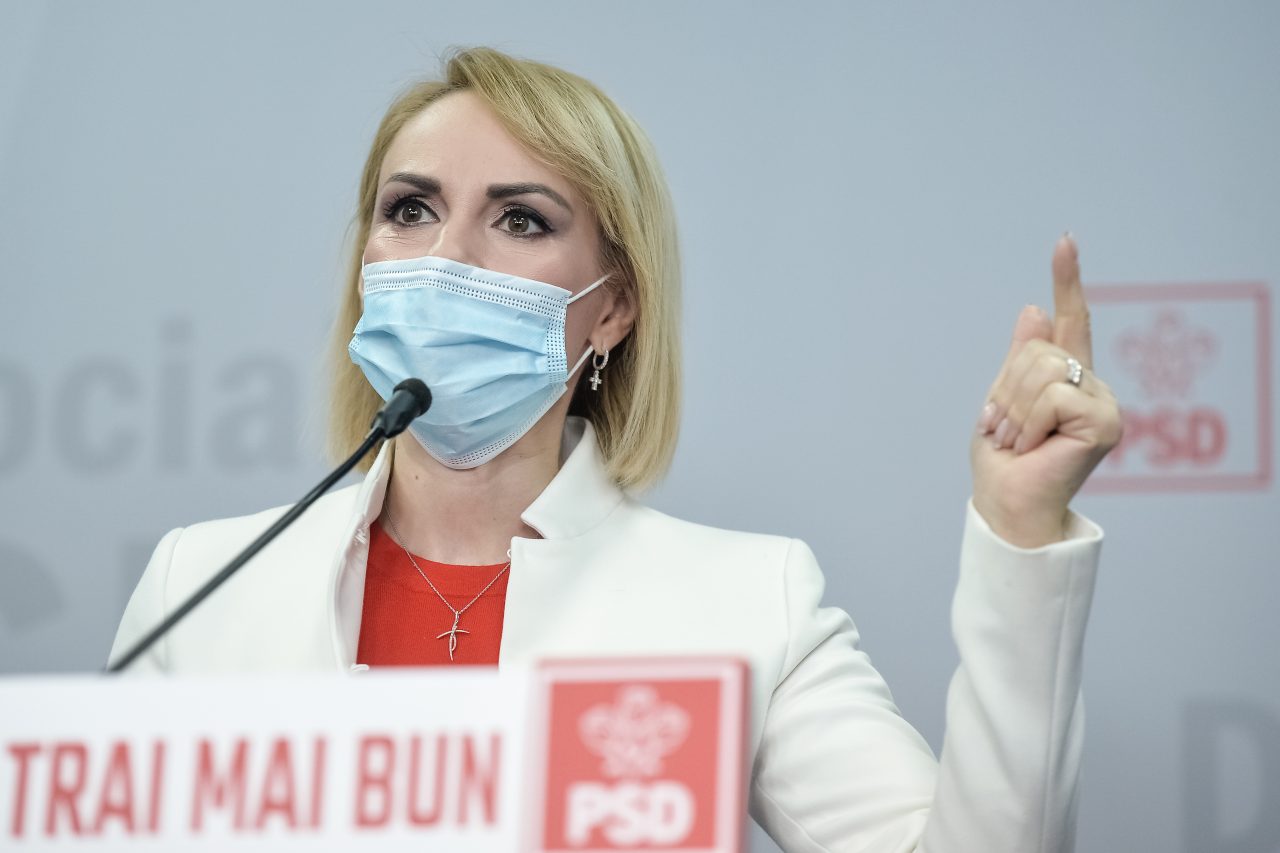 Gabriela Firea: „Nicușor Dan a încălcat legea și a ținut în beznă 90 de familii”