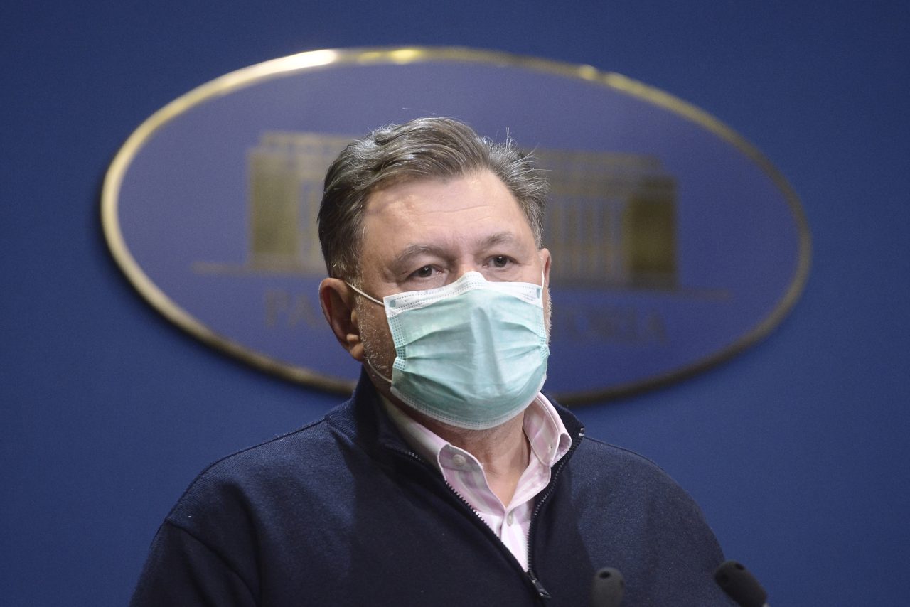 Primul scandal în Coaliție. Rafila, despre Cîțu: „El a compromis campania de vaccinare, nu înțeleg de unde atâta încrâncenare”