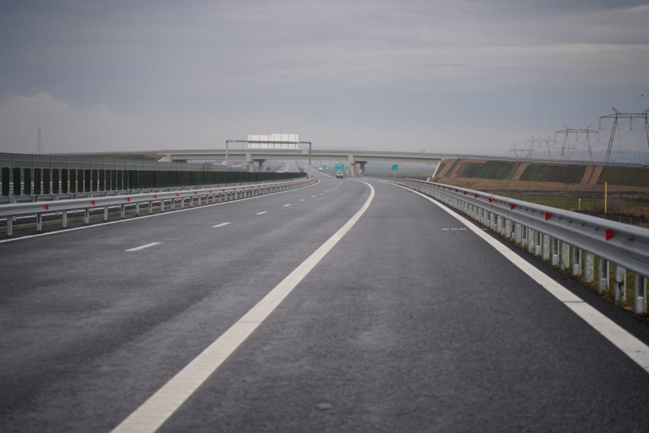 Reîncep lucrările la Autostrada Soarelui. Când ar urma să se dea drumul circulației pe drumul expres dintre Ploiești și Pașcani