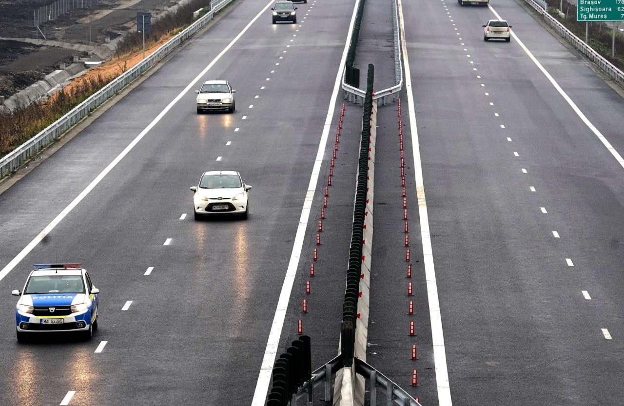 INS: Doar 5% din drumurile naționale sunt autostrăzi. Câți kilometri de șosele de mare viteză sunt în România