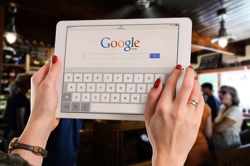Rusia blochează Google News, sub pretextul că oferă acces la informaţii false despre ofensiva Rusiei în Ucraina