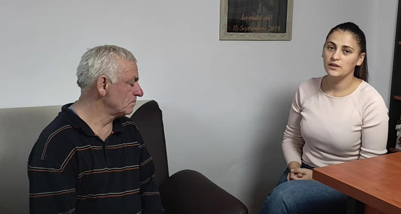 VIDEO| Povestea lui Sandu, bărbatul lăsat în stradă de familie, după ce și-a pierdut vederea: „Mi-au spus că dacă nu mai muncesc, nu am ce căuta acasă”