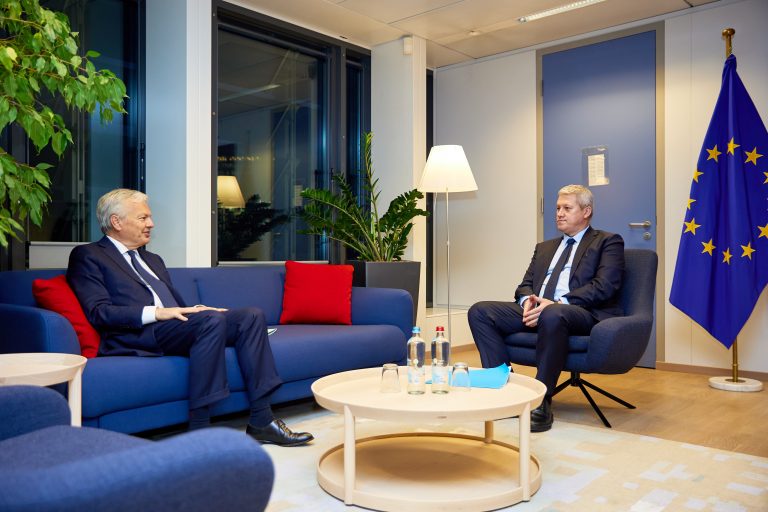 Întâlnire între ministrul Justiției și oficiali europeni de rang înalt. Când ar urma să fie desființată Secția Specială