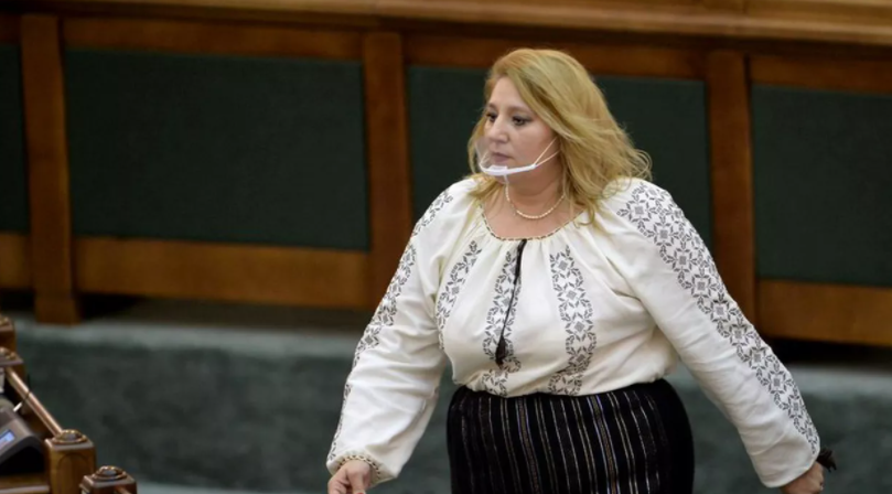 Soțul Dianei Șoșoacă, audiat într-un dosar de ultraj la Parchetul de pe lângă Judecătoria Sectorului 1 (SURSE)