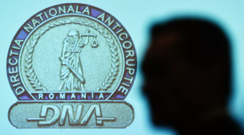 Fost primar al municipiului Beiuş, judecat pentru finanţarea ilegală a clubului de fotbal. A păgubit statul cu 3,4 milioane de lei