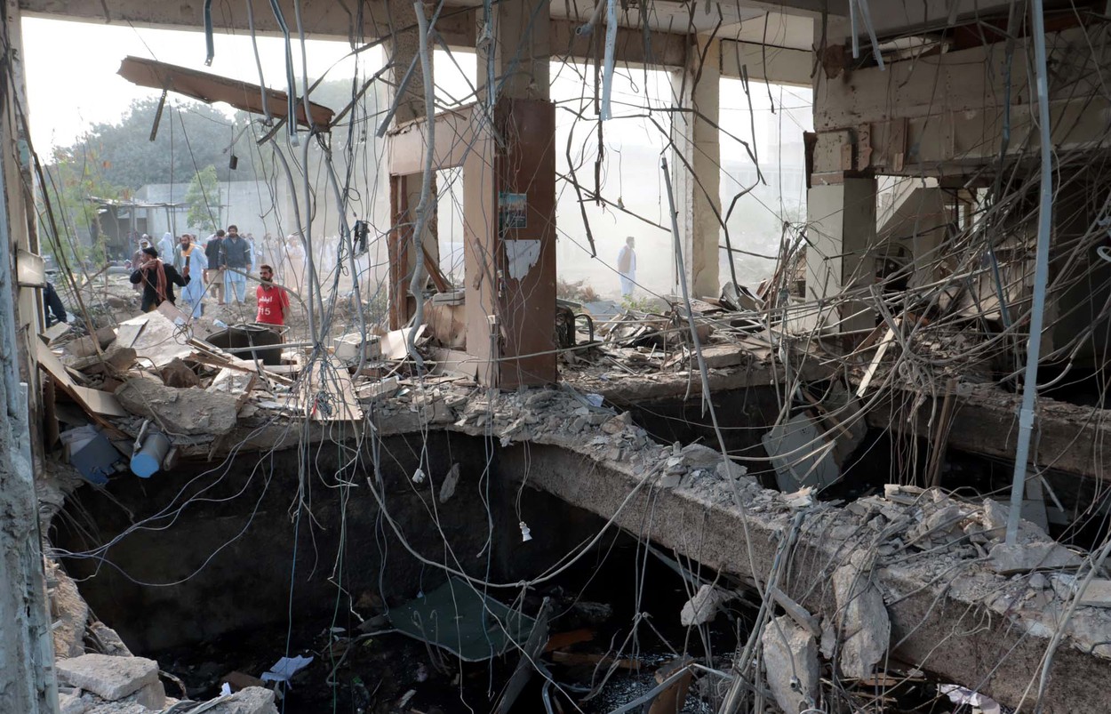 Explozie puternică în Pakistan. Cel puţin 12 persoane au murit