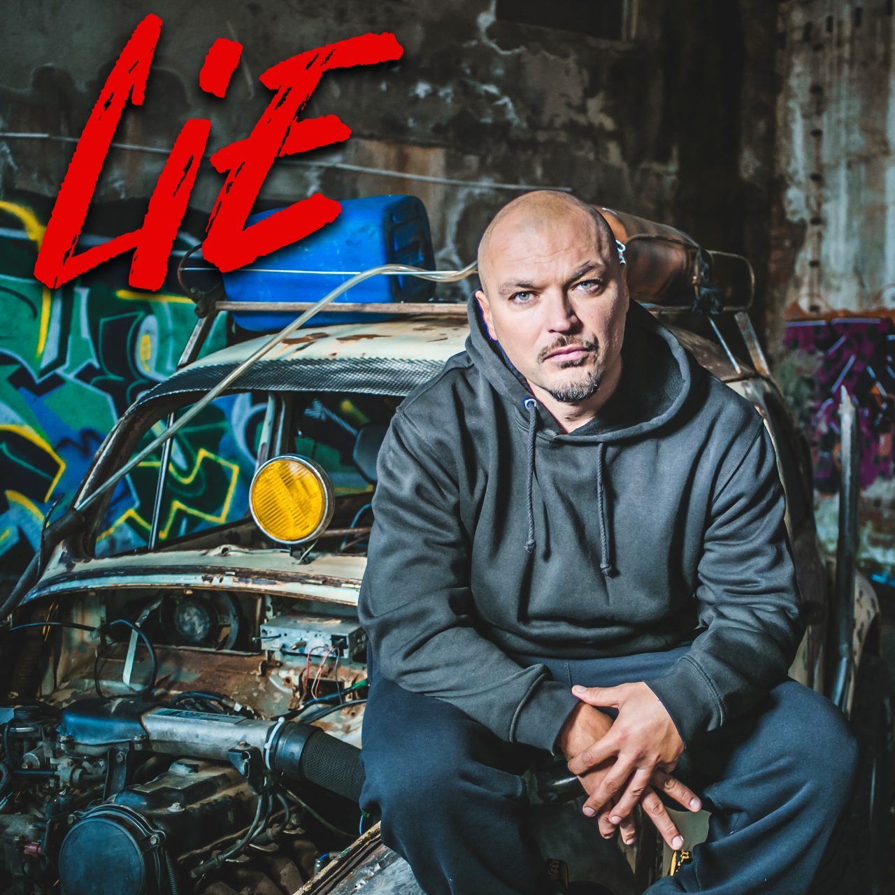 Puya a lansat piesa „Lie”, de 1 Decembrie, inspirat de o poezie scrisă de Adrian Păunescu: “M-a frapat cât de mult se potrivesc versurile cu realitatea anilor 2021”
