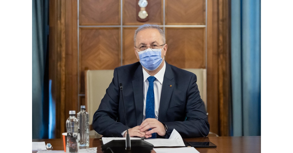 Vasile Dîncu: Trebuie să achiziţionăm submarine, pentru că Marea Neagră este plină de „rechini”