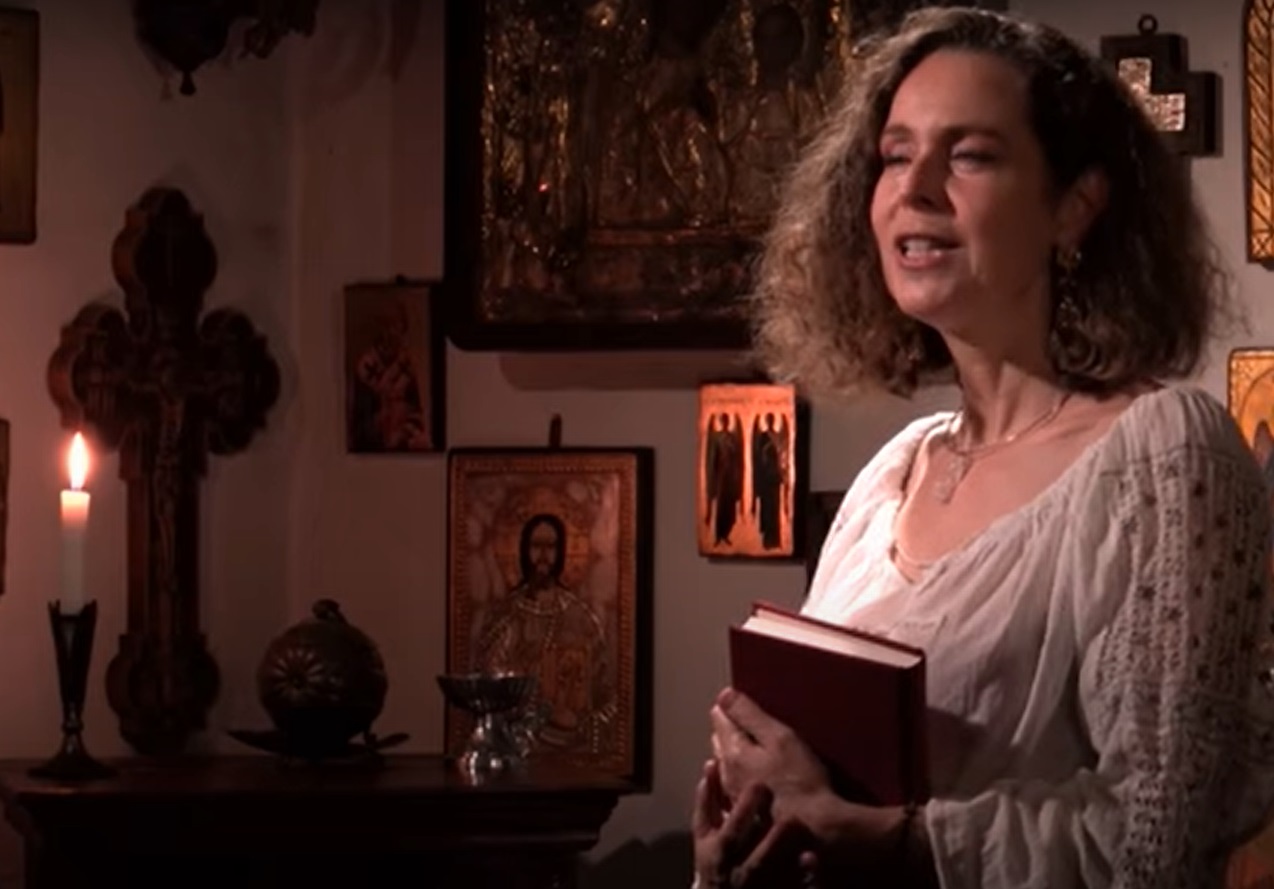 VIDEO. Dacian Cioloș a postat pe Facebook un clip cu soția sa interpretând colinda „O ce veste minunată!”