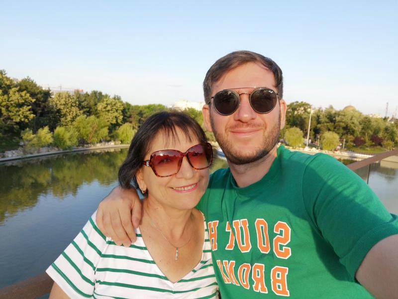 Nuțica a fost diagnosticată la spital cu faringită și a murit acasă după patru zile, în urma unui infarct. „Ați venit aici pentru durere în gât? Lăsați-ne în pace, avem treabă!”