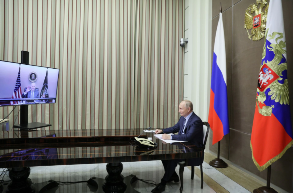 Biden și Putin au început discuțiile despre Ucraina, pe fondul temerilor de război