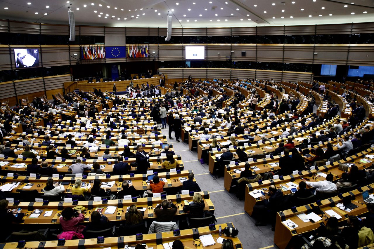 Parlamentul European cere Rusiei să-și retragă trupele de la granița cu Ucraina