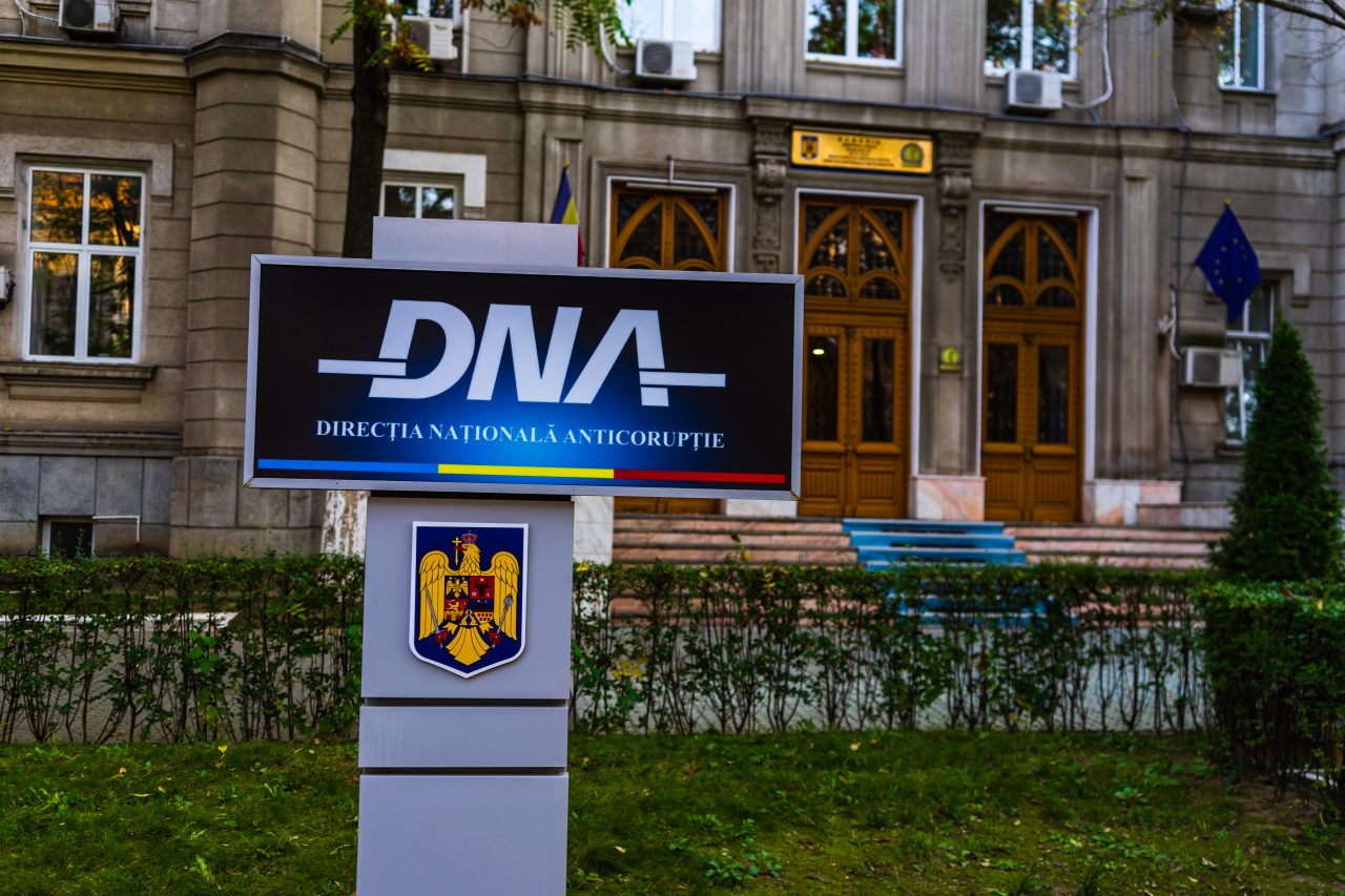 Șeful DNA: Persoane cu funcţii importante profită de criză şi „încearcă să se îmbogăţească pe seama suferinţei cetăţenilor”