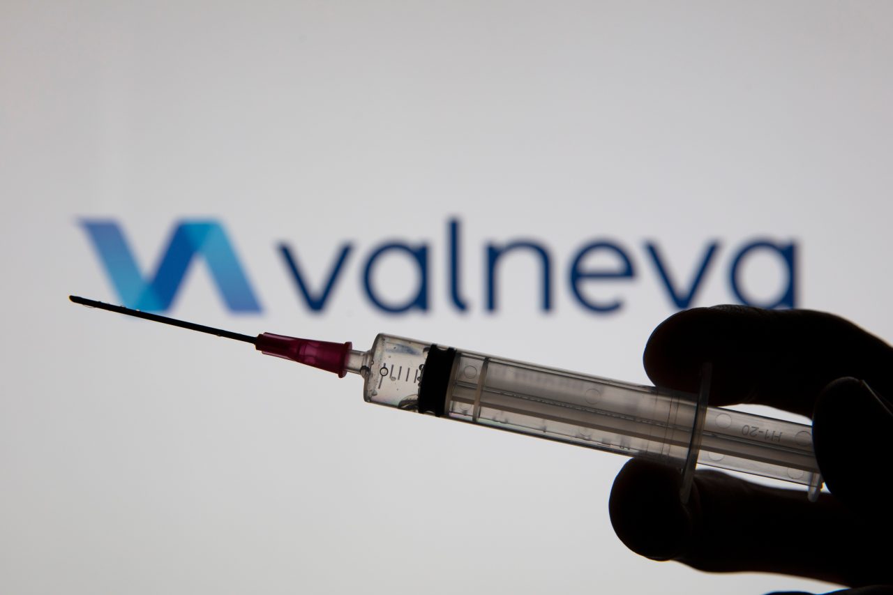 Agenția Europeană pentru Medicamente a început evaluarea accelerată a vaccinului anti-COVID al Valneva