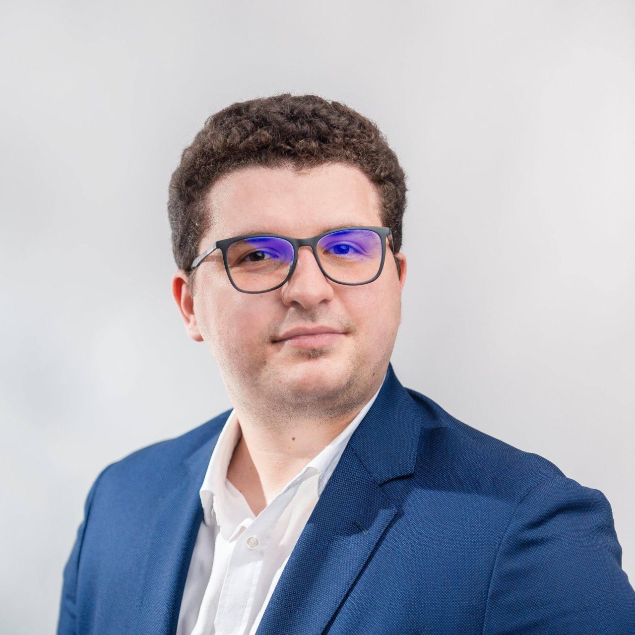 Consilierul General al Municipiului București spune că se va întâlni luni seară cu sindicatele din STB pentru soluționarea crizei