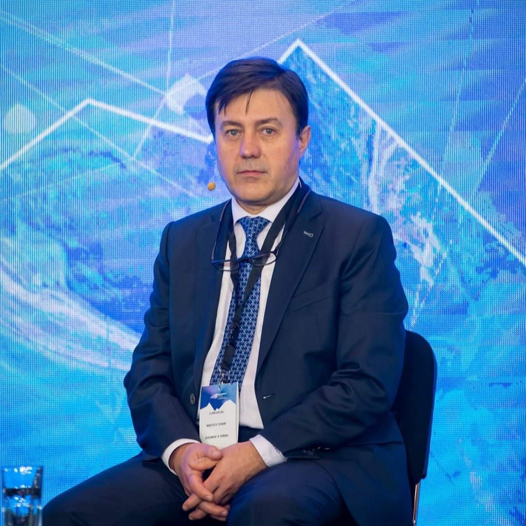 Florin Spătaru, ministrul Economiei: Facem un pas în plus în accesarea banilor pentru investiții prin PNRR. Dăm startul la dezbaterea pentru investiții inovative în microelectronică