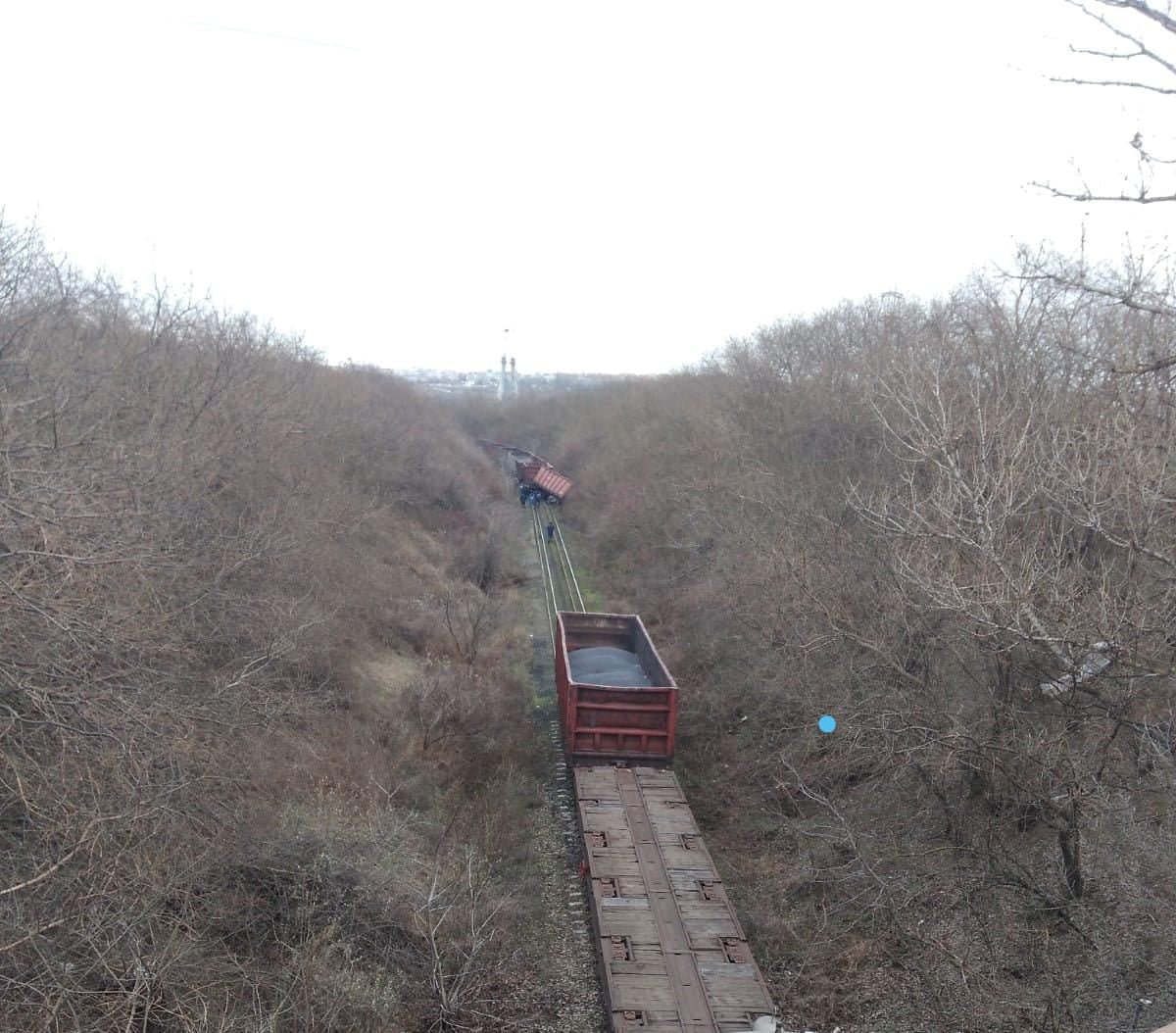 Tren deraiat în județul Galați. Trenul asigura un transport de cărbune pentru Combinatul Siderurgic