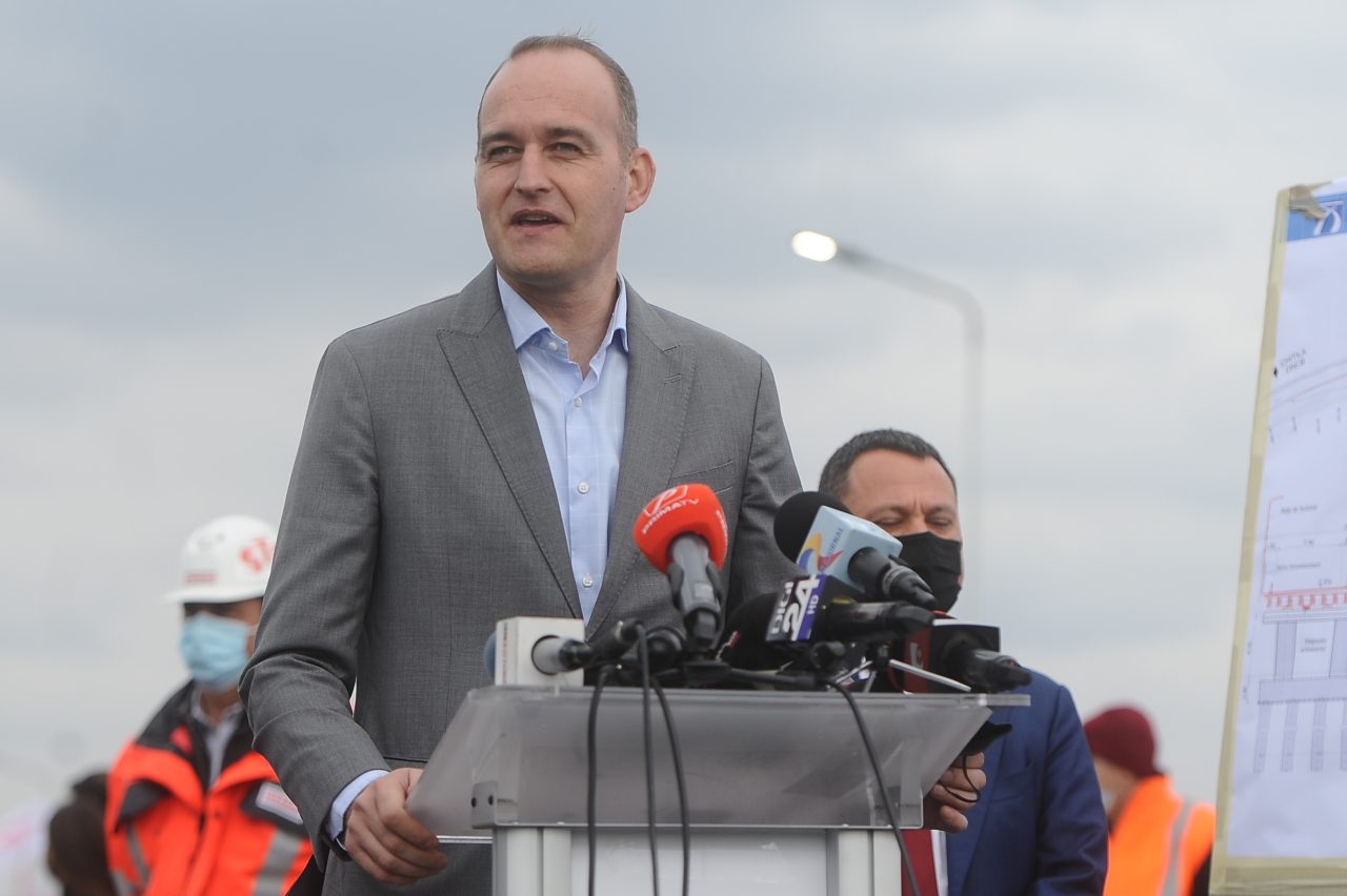 Dan Vîlceanu: Avem o mare problemă în România. Pe șantiere lucrează 100.000 de indieni, nepalezi, pentru că nu mai găseşti forţă de muncă