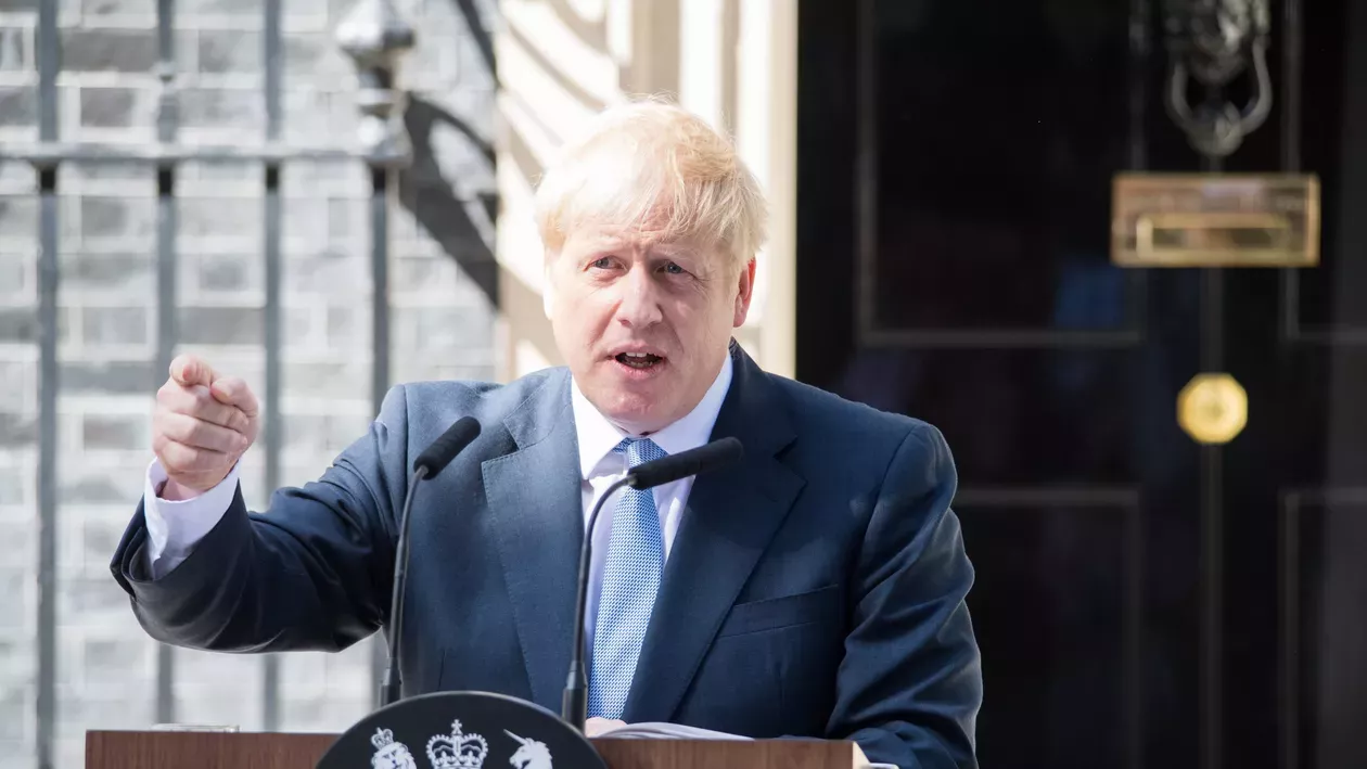 Boris Johnson anunță sfârșitul restricțiilor COVID în Anglia