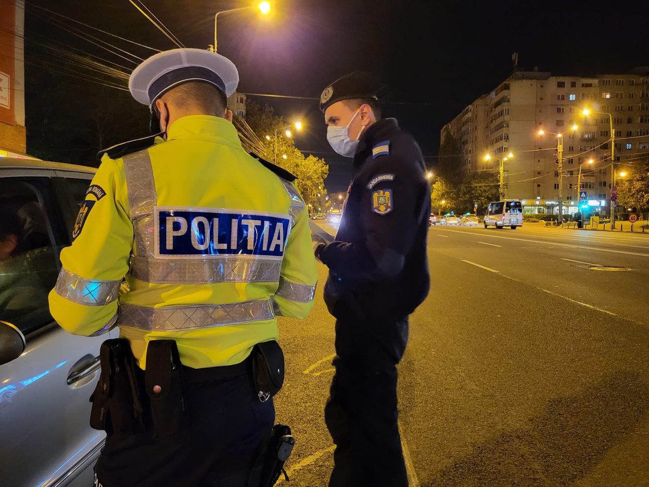 Amendă usturătoare pentru șoferul din Timișoara care a înjurat și scuipat un tânăr care traversa regulamentar. Cât l-a „costat” aroganța pe bărbatul de la volanul bolidului de lux