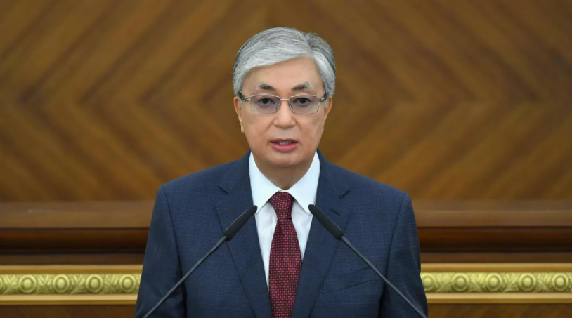Președintele Kazahstanului a ordonat trupelor de securitate să tragă fără avertisment: ”Avem de-a face cu bandiți înarmați și bine pregătiți”