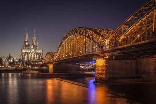 Germania introduce noi restricții anti-COVID pentru a stimula vaccinarea cu doza booster