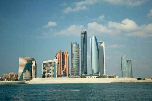 În Emiratele Arabe Unite, cei care iau în râs măsurile anti-COVID pot face închisoare