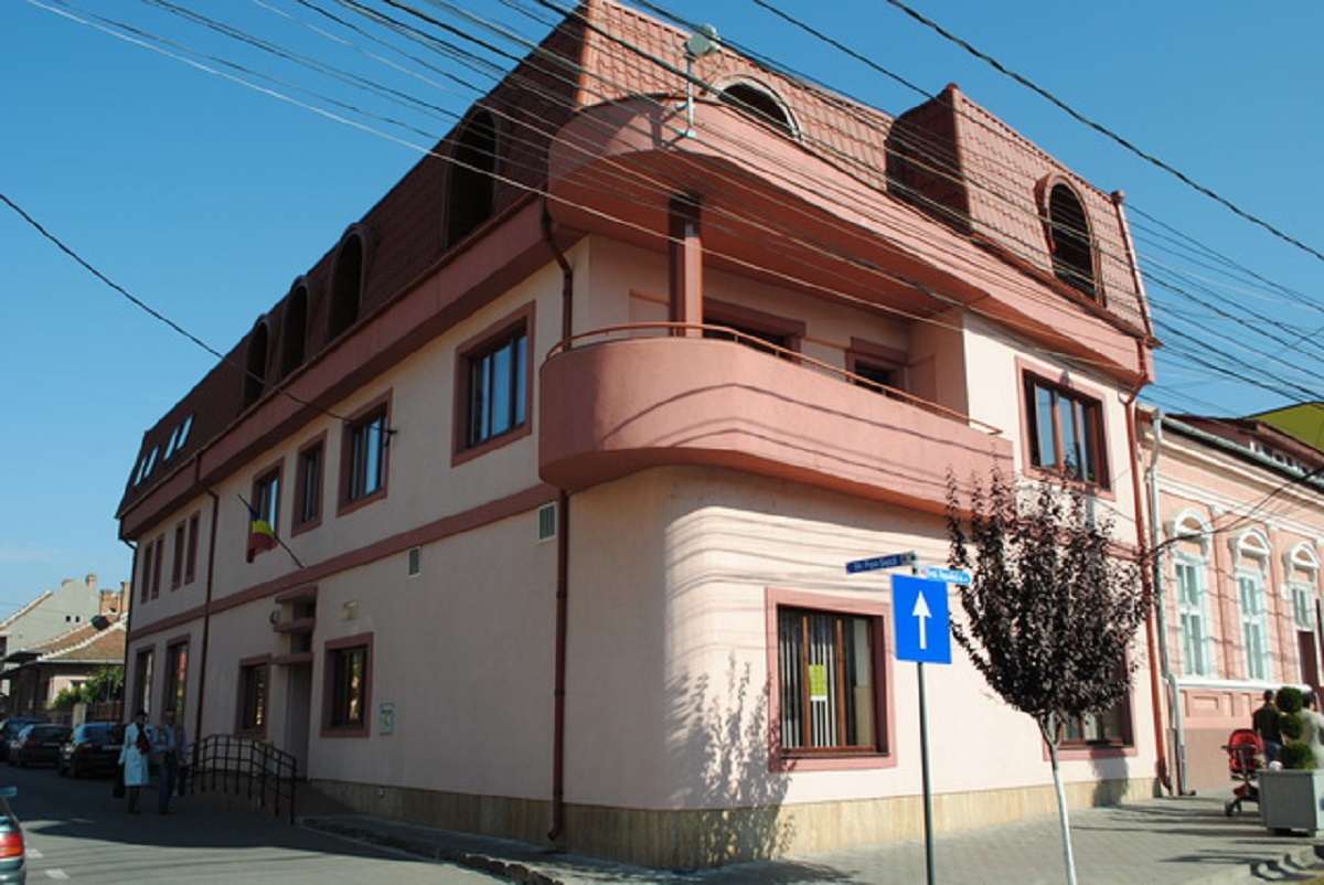 Activitate suspendată la Judecătoria Blaj, după depistarea unui focar de Covid. Decizia este una temporară