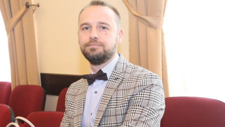 Medicul Florin Roșu: „Acesta este începutul sfârșitului pandemiei”. Ce spune despre simptomele infectării cu varianta Omicron