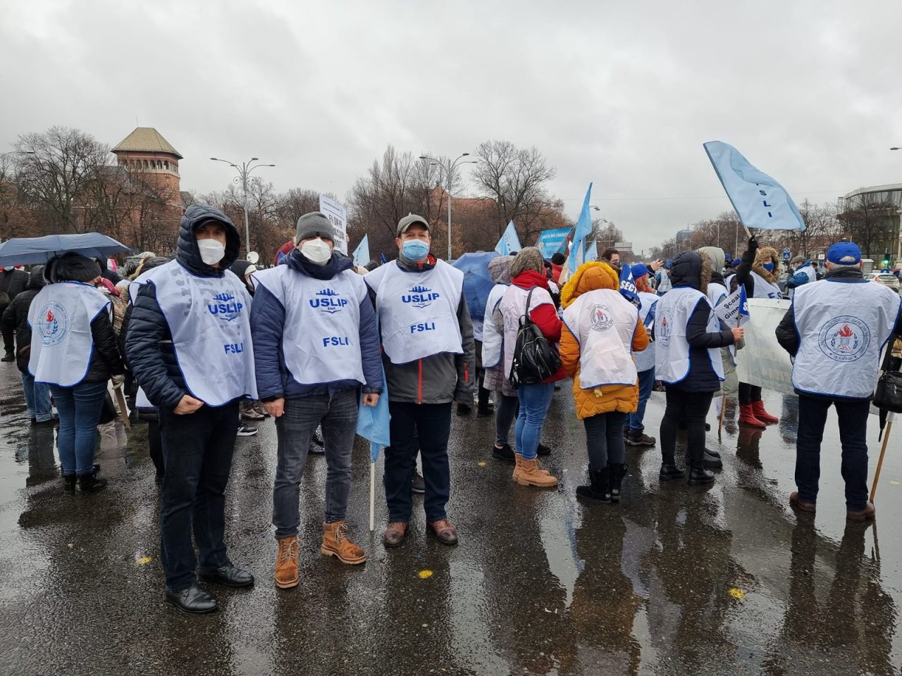 Peste 95% dintre profesorii din Iași vor protesta miercuri pentru două ore. „Vorbim despre lezarea demnității. Ne-am transformat într-un fel de bone”