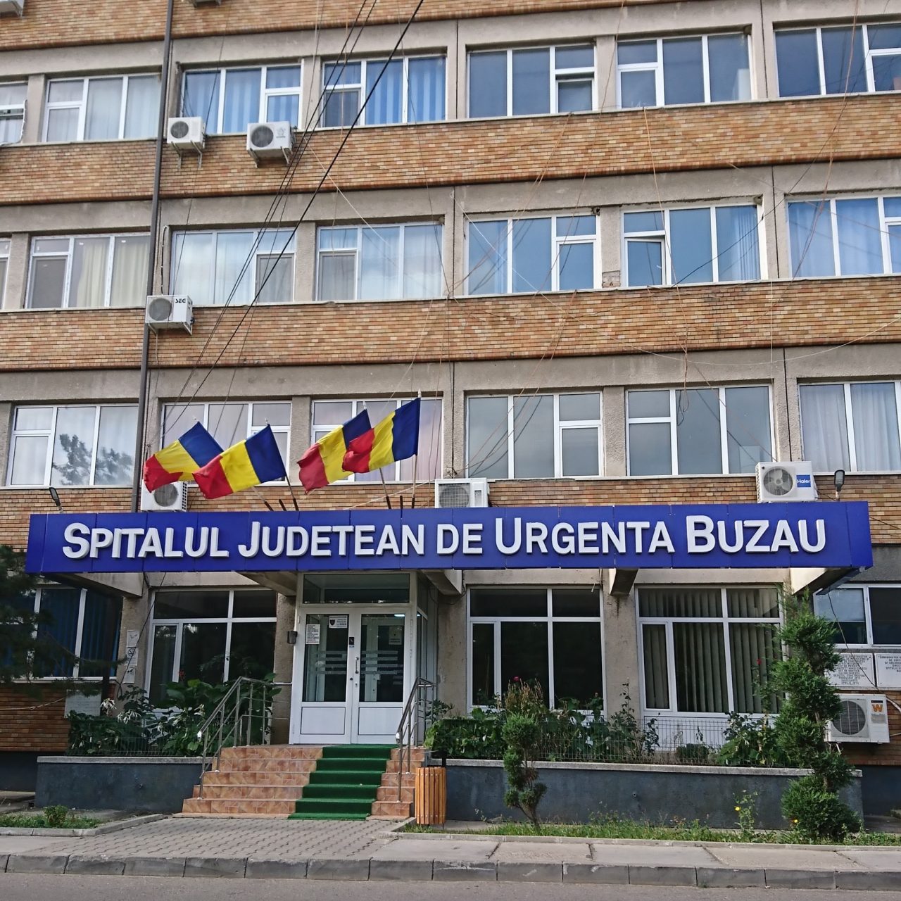 Focar de Covid la Spitalul Judeţean de Urgenţă Buzău. Vizitele au fost interzise în perioada următoare
