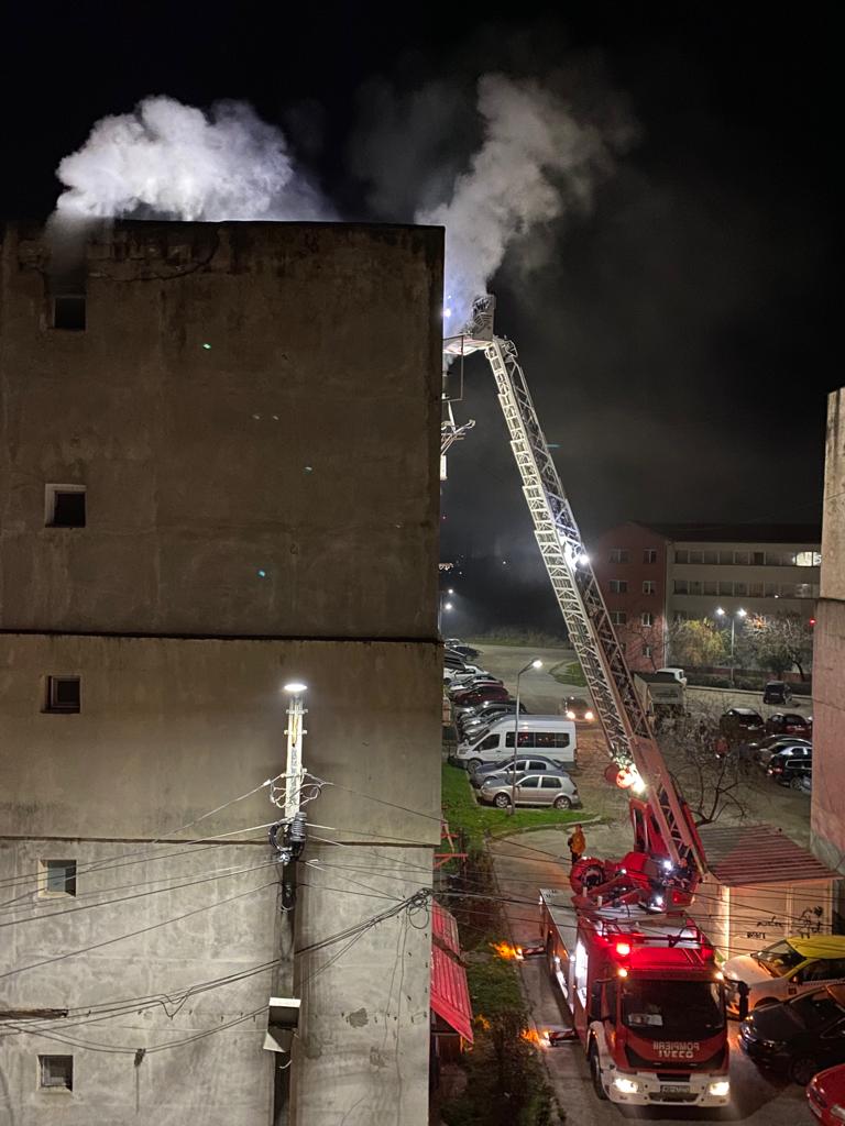 Incendiu într-o garsonieră din Giurgiu. Intervin pompierii