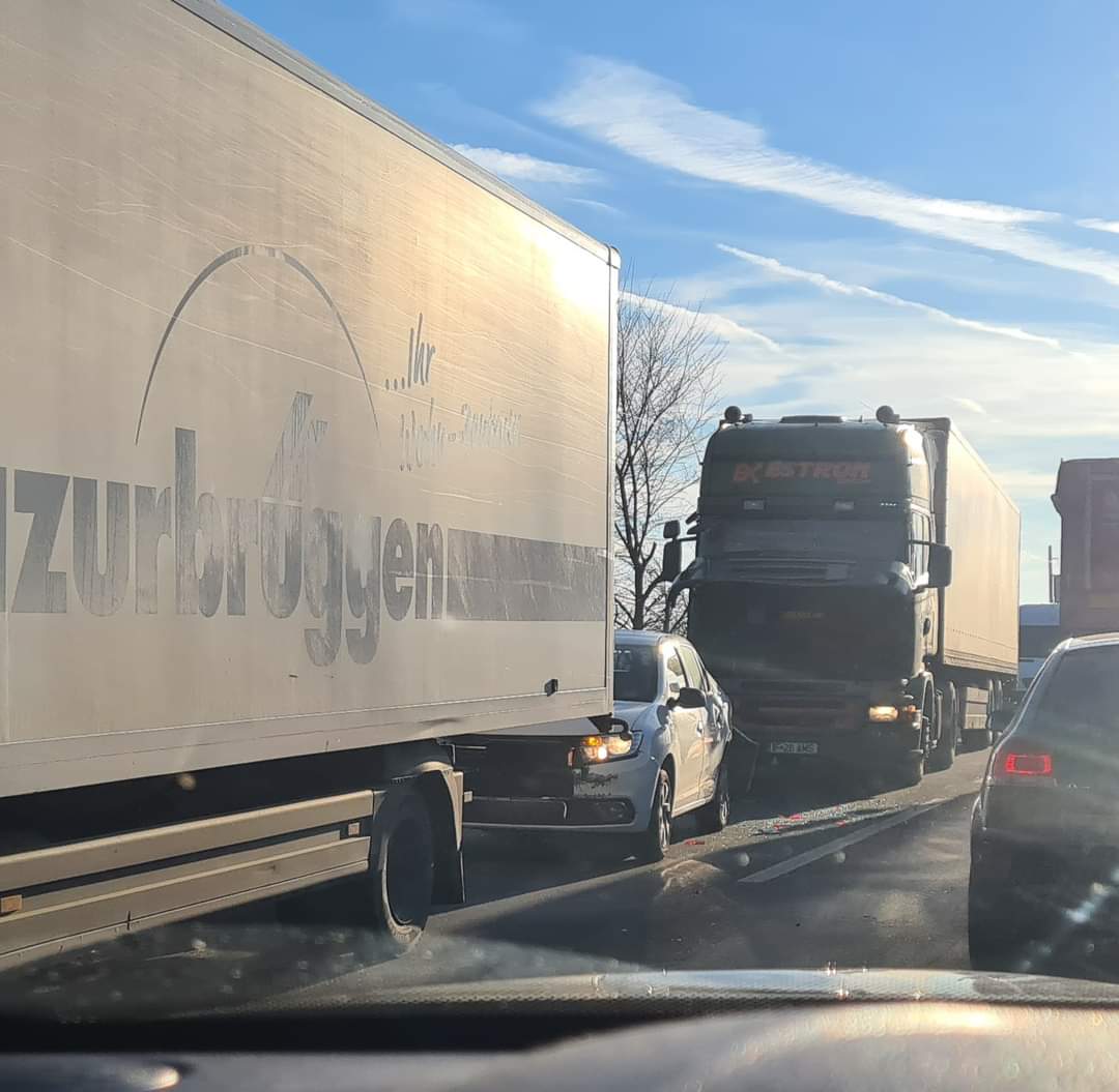 INFOTRAFIC. Se circulă în coloană pe Centura Capitalei și A1, la intrarea în București