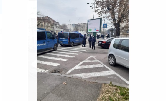 FOTO | Alertă cu bombă la Curtea de Apel București. Pirotehniștii fac verificări. Traficul este restricționat