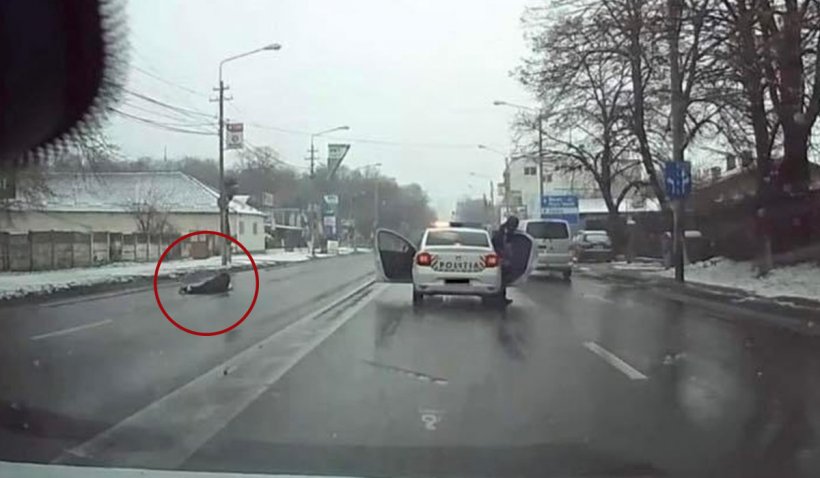 Un echipaj de poliție a salvat un bărbat aflat într-o criză de epilepsie căzut în mijlocul străzii