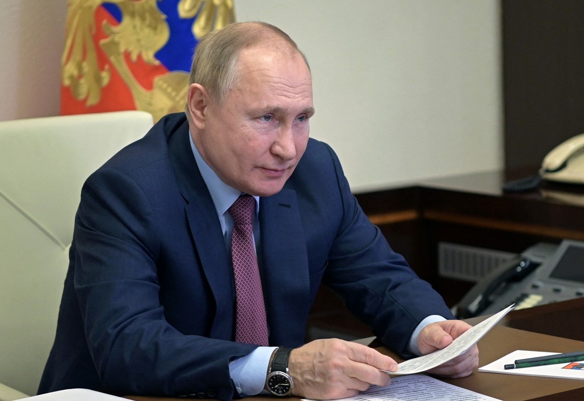 8 ȘTIRI DE LA ORA 8. Putin, mesaj dur pentru oligarhii ruși din Occident: „Nu îi condamn pe cei care nu se pot lipsi de vila din Miami, dar…”
